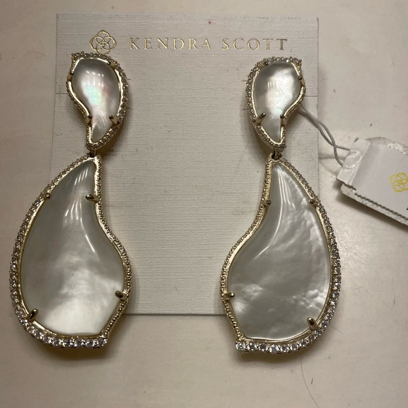 NWT Kendra Scott Mother of Pearl earrings - Picture 1 of 5